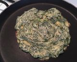 Foto del passaggio 6 della ricetta Frittelle di spinaci