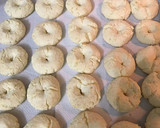 Foto del paso 5 de la receta: Rueditas de fécula de maíz, coco y leche condensada