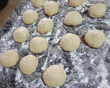 A picture of step 4 of Naan Bread.