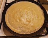 Une image de l'étape 2 de Crêpes Sucrées.
