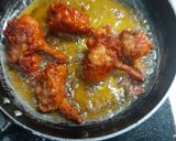 A picture of step 1 of Chicken lollipops.
