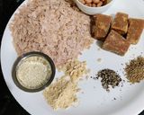 A picture of step 1 of Red Chuda Mixed Ladoos.