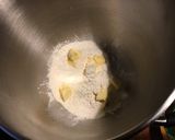 Une image de l'étape 2 de Pâte brisée au Calvados.