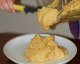 Foto del passaggio 7 della ricetta Tartellette Integrali con Tartare di Salmone Selvaggio e Crema di Ceci