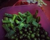 Foto langkah ke 4 dari resep Pindang Tongkol Suwir Leunca Mercon.