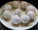 A picture of step 3 of Poha cheese bombs.