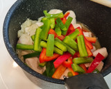 Foto del paso 3 de la receta: Caldereta de pavo