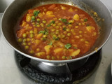 વટાણા બટાકા નું શાક (Vatana Bataka Shak Recipe In Gujarati)