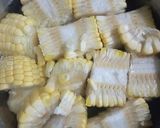 Foto langkah ke 2 dari resep Sayur Bening Bayam Jagung.