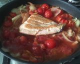 A picture of step 3 of Salmon pasta with tomato sauce 🎏.