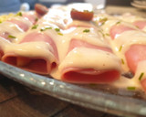 Foto del paso 6 de la receta: Rollitos de espárragos con jamón y salsa de queso