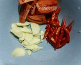 Foto langkah ke 1 dari resep Oseng Pare Telur Asin.