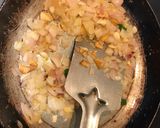 A picture of step 2 of Palak salan.