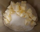Foto del passaggio 6 della ricetta Sbriciolata integrale con noci e confettura di fichi