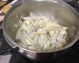 Foto del paso 1 de la receta: Pasta con flor de calabaza, calabaza y setas