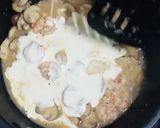 Hình bước làm 4 của món Mì ý sốt kem nấm