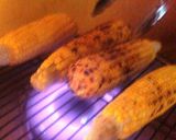 Foto langkah ke 5 dari resep Jagung bakar pedas manis super mudah buatnya.
