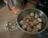 Une image de l'étape 1 de Sauce forestière au Cook Expert.