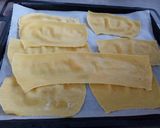 A picture of step 1 of Open Raviolo with Béchamel and Mushrooms.