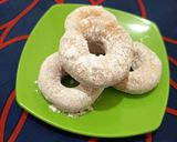 Foto langkah ke 8 dari resep Donat Gula Sederhana.