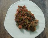 A picture of step 3 of Momo with keema filling.