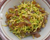 Foto langkah ke 3 dari resep Tumis Bunga Pepaya Kulit Sapi Disuka🌶.