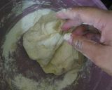 Foto langkah ke 7 dari resep Pizza Teflon Praktis.