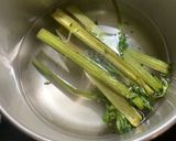 Foto del paso 1 de la receta: Caldo de madre total de los que levanta el cuerpo en cada cucharada