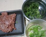 A picture of step 1 of Rice and minced beef.