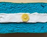 Foto del paso 6 de la receta: Torta Bandera Argentina 🇦🇷 Bizcochuelo + Mousse Comerciales ("de cajita") Edición ¡Dale Argentina! ⚽