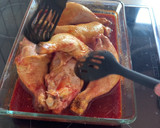 Foto del paso 6 de la receta: Pollo al horno con tomate, soja y miel