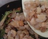 Foto langkah ke 4 dari resep Oseng kikil lombok ijo.