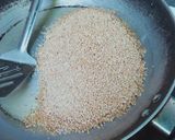 A picture of step 3 of تڑکے والا نمکین دلیہ.