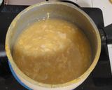 A picture of step 6 of Hong Kong Corn and Ginger Soup with Crab Meat.