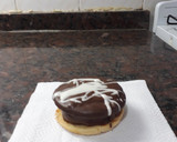 Foto del paso 9 de la receta: Alfajores de dulce de leche bañados en chocolate. Grace