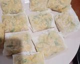 Foto langkah ke 3 dari resep Martabak Tahu Ayam Kare.