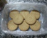 Foto del paso 5 de la receta: Turrón de galletas maría con crema de dulce de leche y chocolate