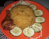 A picture of step 4 of Fried rice with fried chicken.