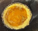 A picture of step 2 of Tomato and Egg Stir-Fry Recipe (西红柿炒鸡蛋）.