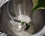 Foto langkah ke 5 dari resep Bakpao Pandan Isi Inti Kelapa.