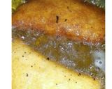 A picture of step 8 of Urad dal gujhiya.