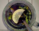 Foto langkah ke 2 dari resep Teh Bunga Telang With Lemon.