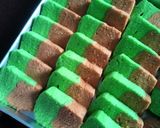 Foto langkah ke 12 dari resep Bolu Kukus Pandan Coklat - isian Snack box.