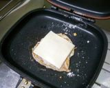 Foto langkah ke 2 dari resep Very Simple Cheese Steak.
