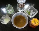 A picture of step 3 of Honey and Apple refreshers.