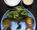 A picture of step 1 of Mint palak khandvi.