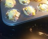 A picture of step 5 of Bread Piza cups.