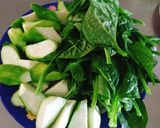 Hình bước làm 3 của món Gà chọi hầm sả