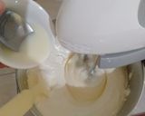 Foto langkah ke 4 dari resep Bolu Jadul Super Lembut, Lembab dan Ga seret.