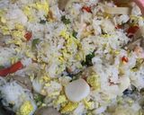 Foto langkah ke 4 dari resep Nasi Goreng Seafood.
